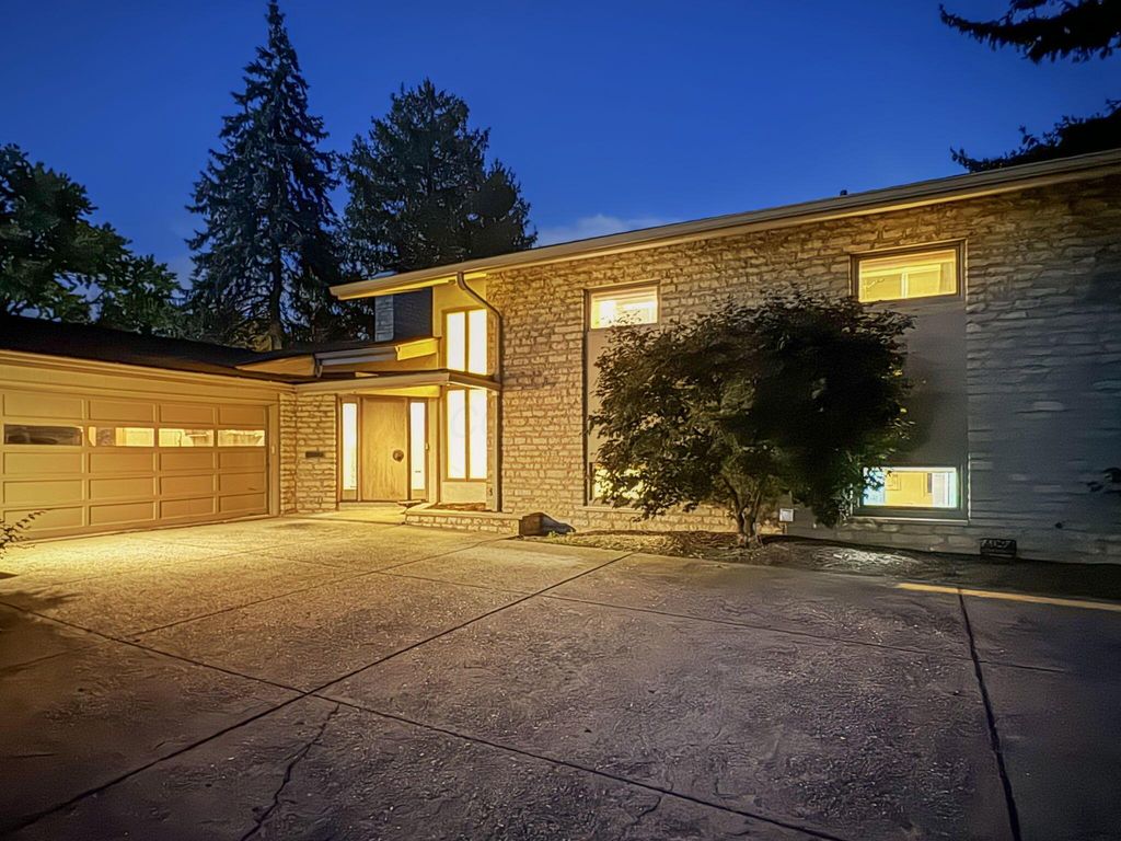 4094 Lyon Drive, Upper Arlington, OH 43220