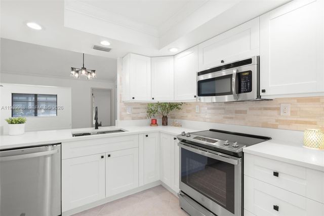 1545 SW 23rd Ter, Deerfield Beach, FL 33442