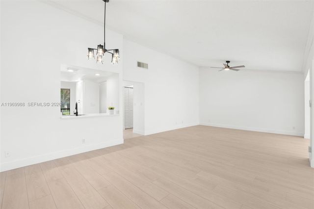 1545 SW 23rd Ter, Deerfield Beach, FL 33442