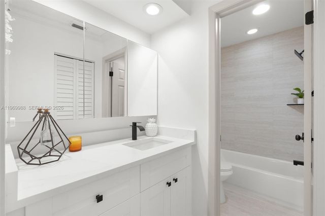 1545 SW 23rd Ter, Deerfield Beach, FL 33442