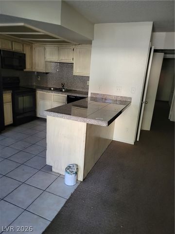 2724 OTTER CREEK Court 101, Las Vegas, NV 89117