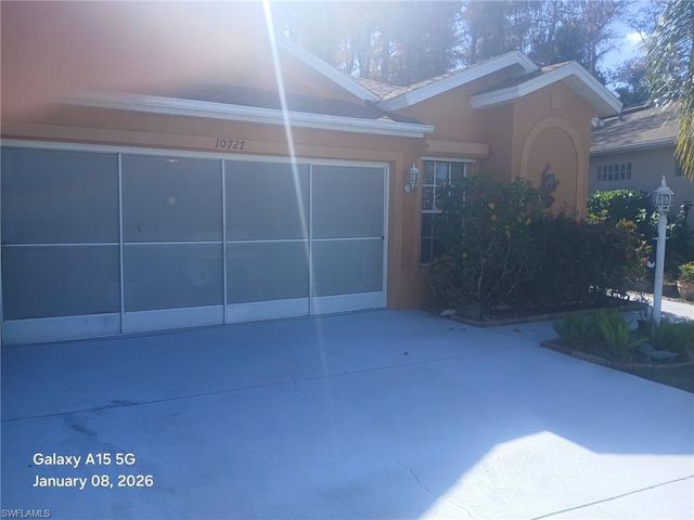 10727 Maui CIR, Estero, FL 33928