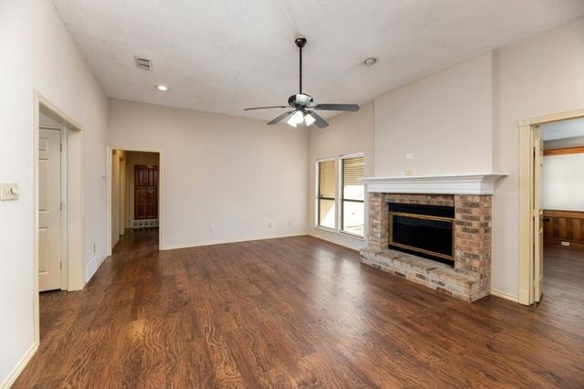 922 Kingston Drive, Mansfield, TX 76063