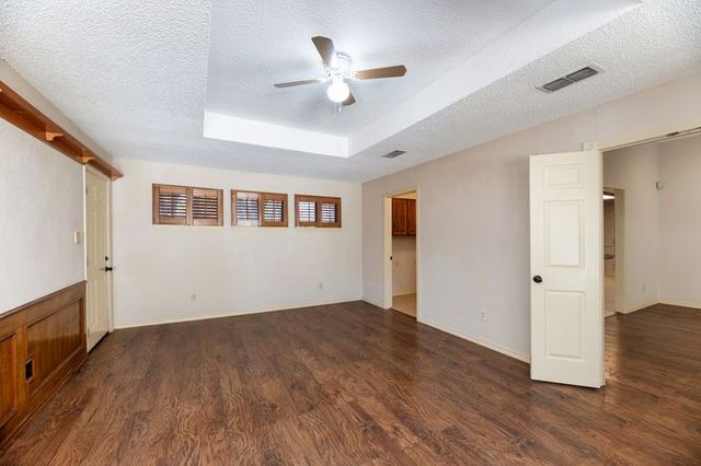 922 Kingston Drive, Mansfield, TX 76063