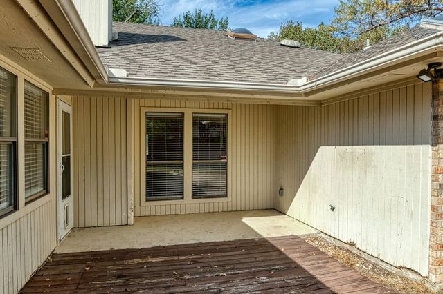 922 Kingston Drive, Mansfield, TX 76063