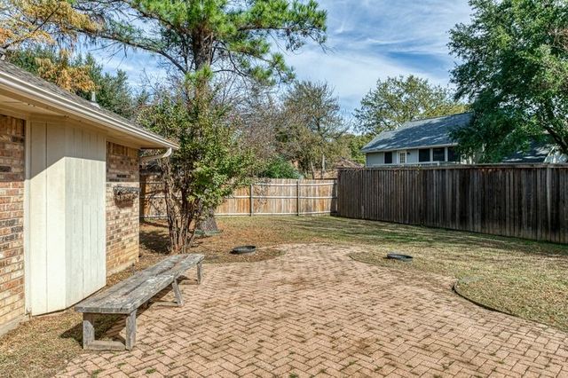 922 Kingston Drive, Mansfield, TX 76063