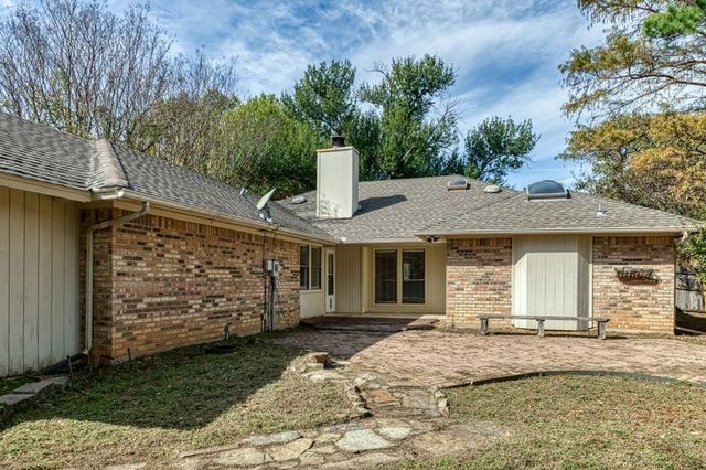 922 Kingston Drive, Mansfield, TX 76063