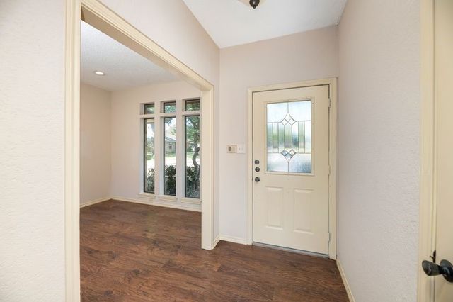 922 Kingston Drive, Mansfield, TX 76063