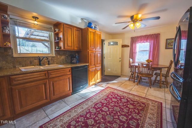 3381 Upper Caney Vallley Road, Tazewell, TN 37879