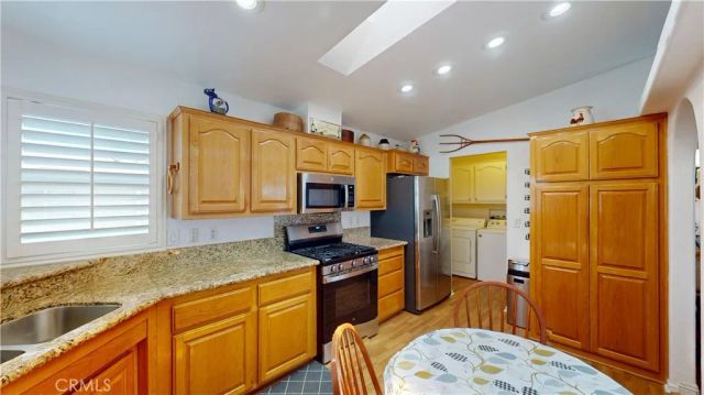9850 Garfield 95, Huntington Beach, CA 92646