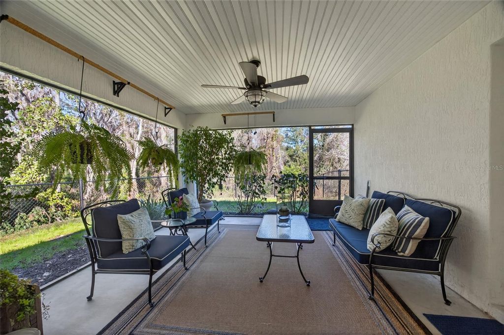 Image 18 of property listing at 10160 SE 41ST AVENUE, Belleview, FL 34420