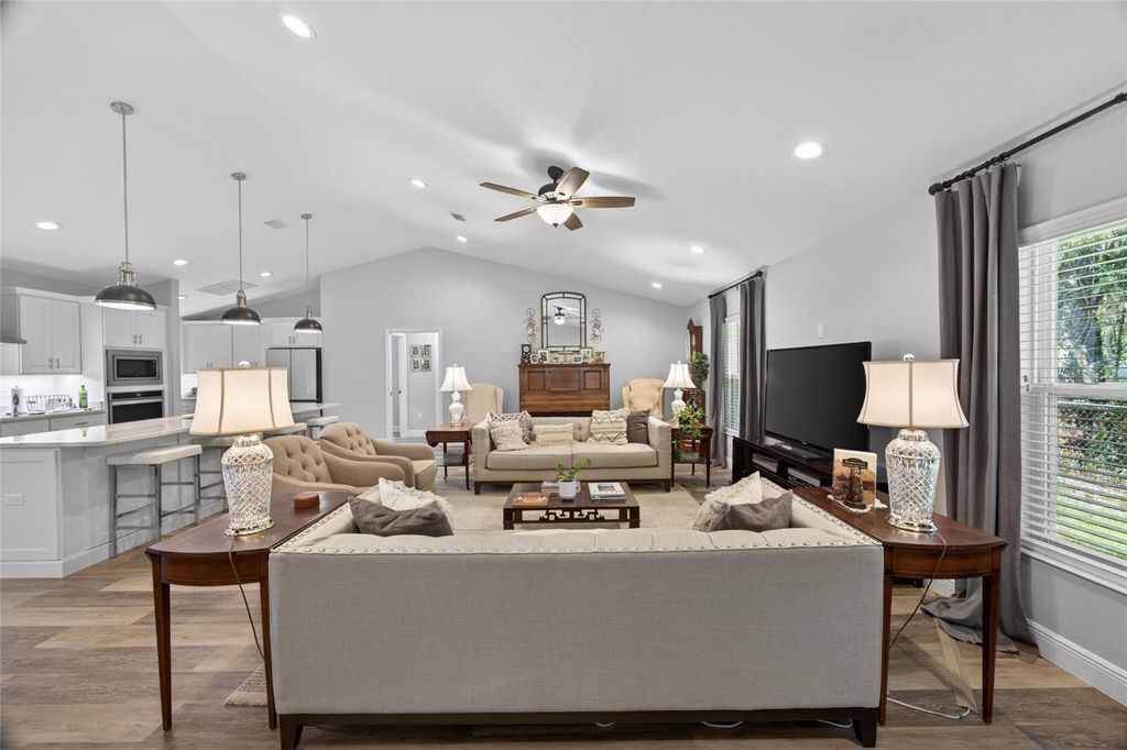 Image 26 of property listing at 10160 SE 41ST AVENUE, Belleview, FL 34420