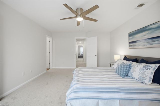 1082 Longstreet AVE A, Virginia Beach, VA 23451