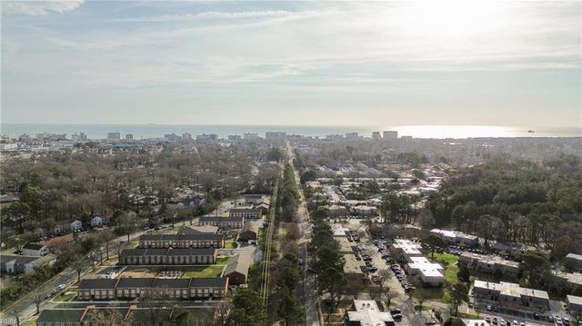 1082 Longstreet AVE A, Virginia Beach, VA 23451