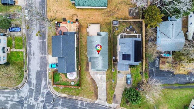 1082 Longstreet AVE A, Virginia Beach, VA 23451