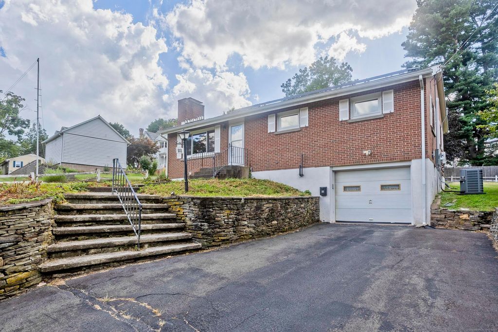 101 Mill Street, Middletown, CT 06457