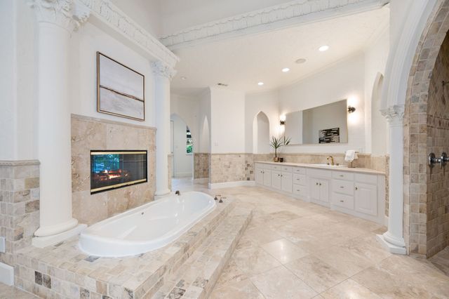 5613 Versailles Court, Colleyville, TX 76034