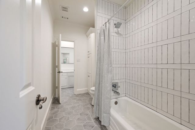 5613 Versailles Court, Colleyville, TX 76034