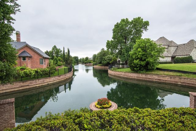 5613 Versailles Court, Colleyville, TX 76034