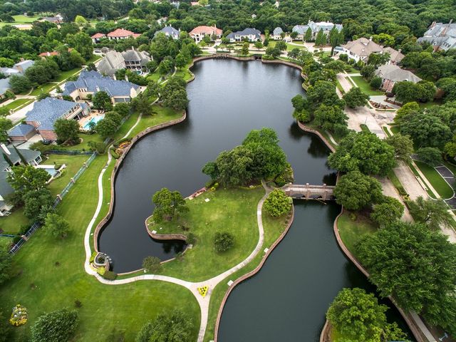 5613 Versailles Court, Colleyville, TX 76034