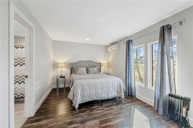 2804 S WHITNEY Road, Independence, MO 64057