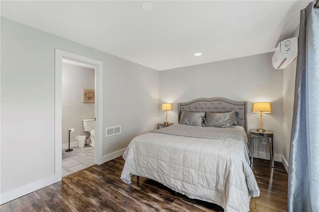 2804 S WHITNEY Road, Independence, MO 64057