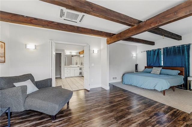 2804 S WHITNEY Road, Independence, MO 64057