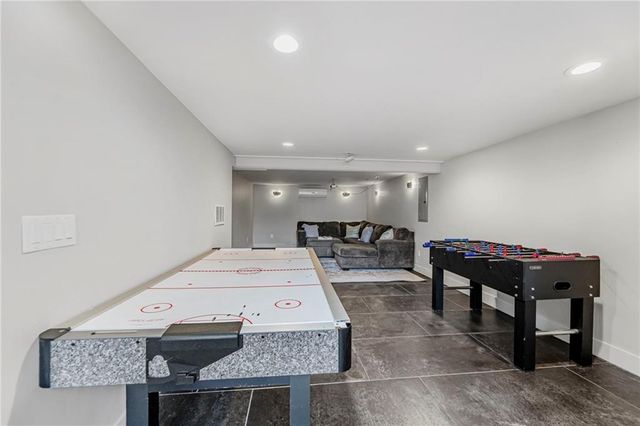 2804 S WHITNEY Road, Independence, MO 64057