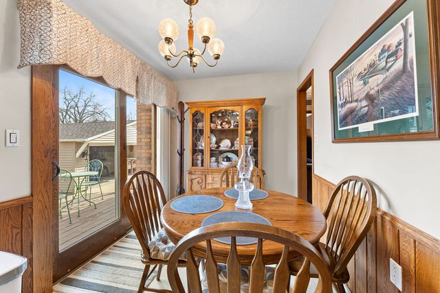 1323 14th Street, Bettendorf, IA 52722