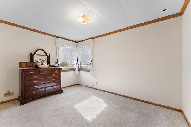 1323 14th Street, Bettendorf, IA 52722