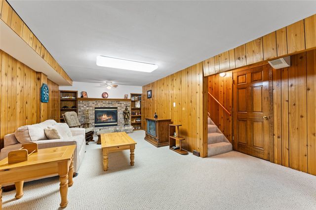 1323 14th Street, Bettendorf, IA 52722