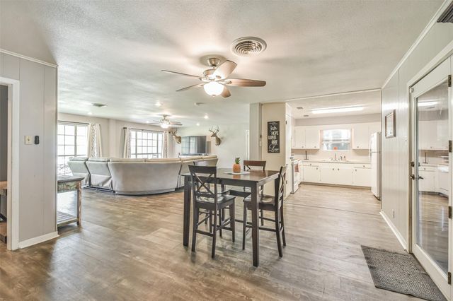 107 Sunset Heights Avenue, Dayton, TX 77535
