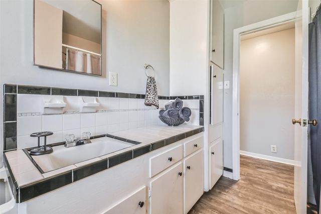 107 Sunset Heights Avenue, Dayton, TX 77535