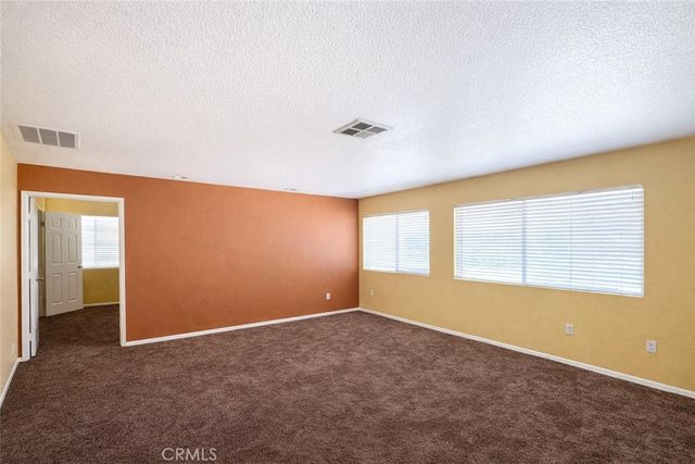15082 Zircon, Victorville, CA 92394