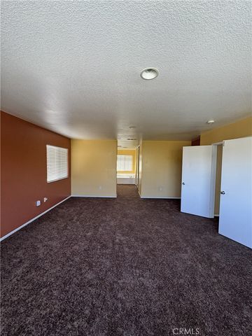 15082 Zircon, Victorville, CA 92394