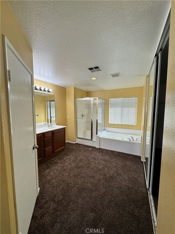 15082 Zircon, Victorville, CA 92394