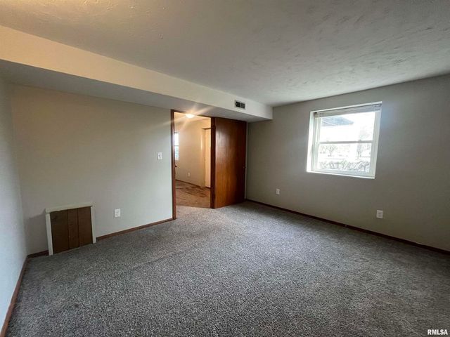 314 E 8TH Street, Metropolis, IL 62960