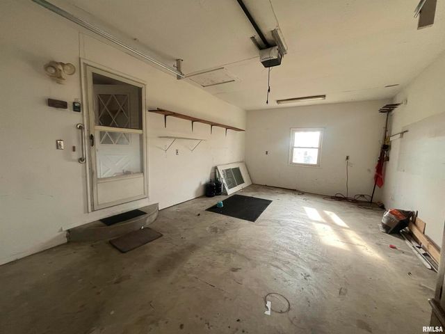 314 E 8TH Street, Metropolis, IL 62960