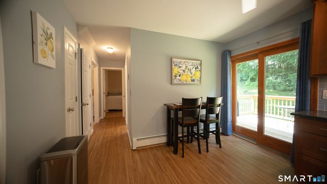 18 Kendall Circle, Waterbury, CT 06708