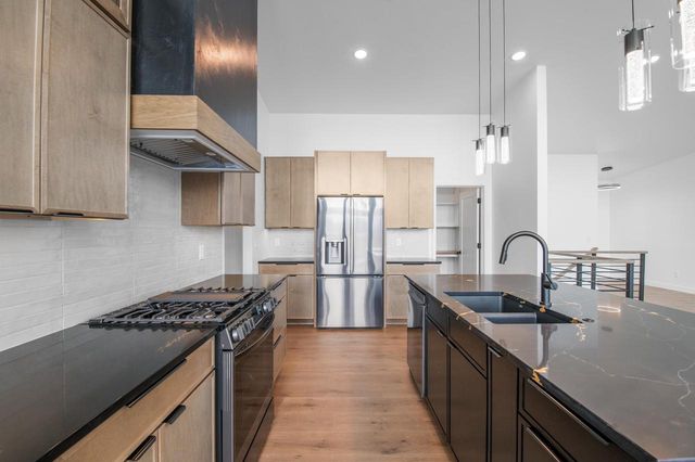 308 KERRIGAN DRIVE, Wrightstown, WI 54180