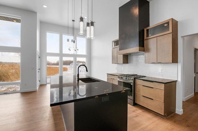 308 KERRIGAN DRIVE, Wrightstown, WI 54180