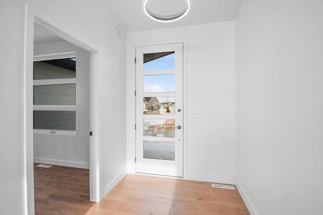 308 KERRIGAN DRIVE, Wrightstown, WI 54180