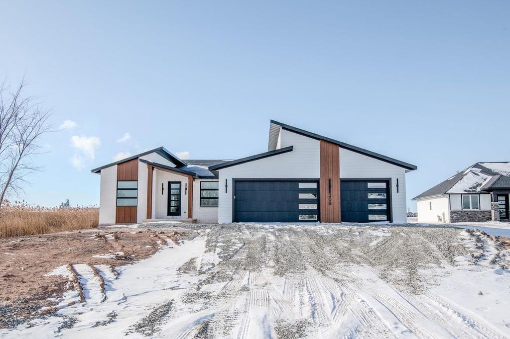 308 KERRIGAN DRIVE, Wrightstown, WI 54180