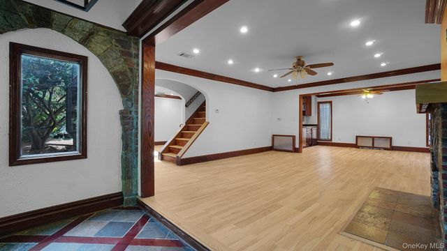 22 Parkwold Drive E, Valley Stream, NY 11580