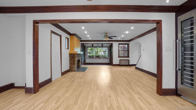 22 Parkwold Drive E, Valley Stream, NY 11580