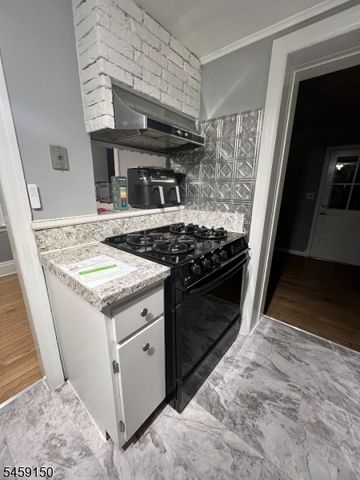 60 Commercial Ave A, Woodbridge Twp., NJ 07001