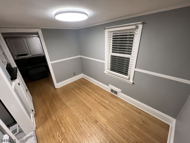 60 Commercial Ave A, Woodbridge Twp., NJ 07001