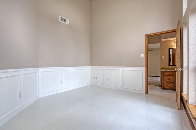 339 Freeman Boulevard, West Columbia, TX 77486