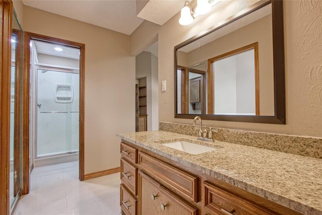 339 Freeman Boulevard, West Columbia, TX 77486