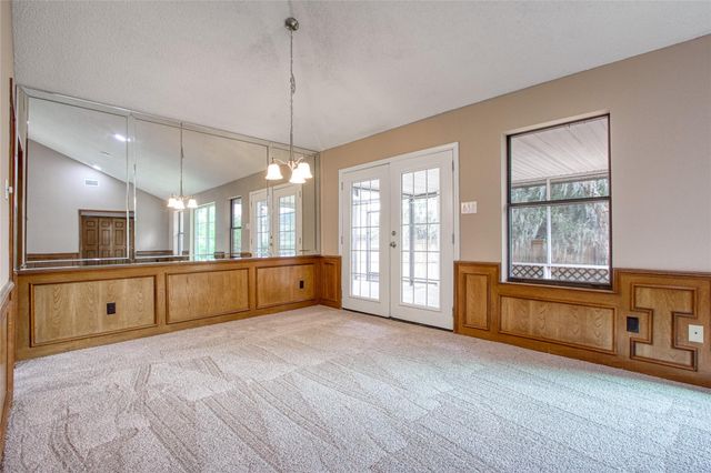 339 Freeman Boulevard, West Columbia, TX 77486